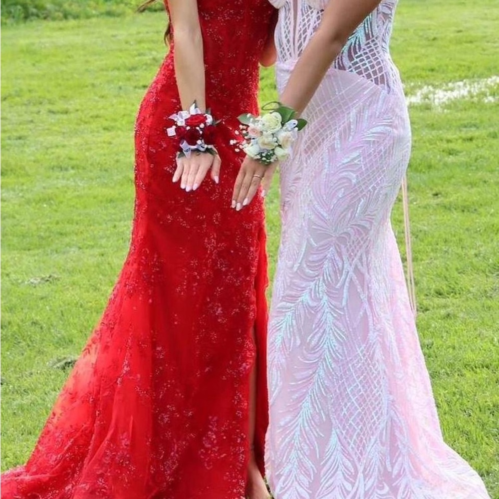 Elegant Red Sleeveless Off the Shoulder Prom Dress